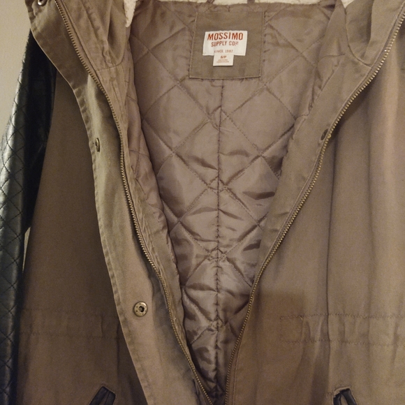 Mossimo Winter Jacket - Picture 3 of 7
